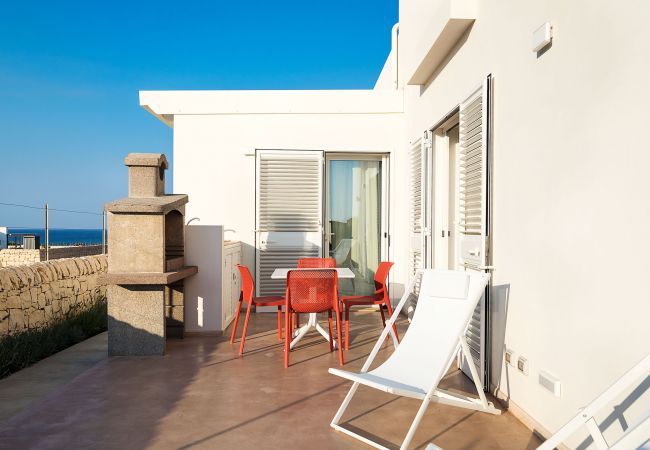 Villa a Noto - Villa con piscina fronte mare a Marzamemi, Sicily - Palma - 8 pax Villa a Noto - Villa con piscina fronte mare a Marzamemi, Sicily - Palma - 8 pax