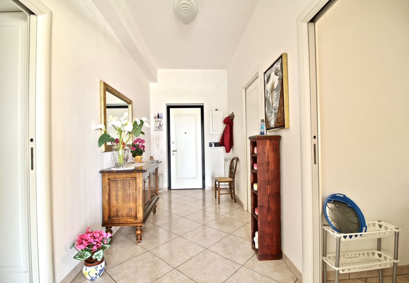 Appartamento a Terracina - Fantastica casa vista mare a due passi dalla spiaggia