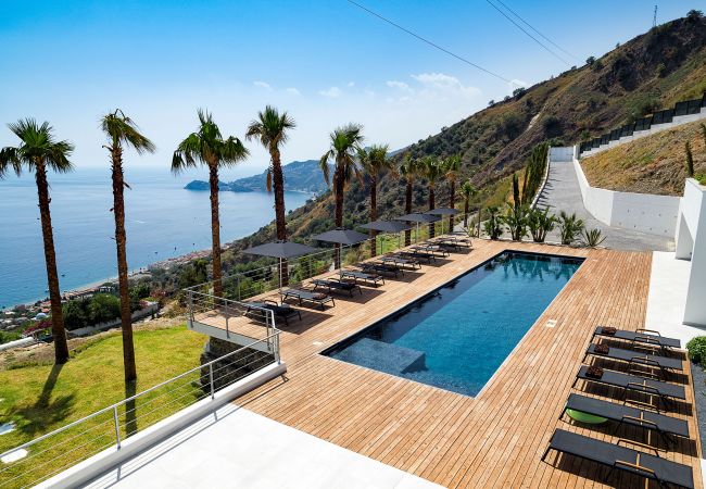 Villa a Letojanni - Villa di lusso con piscina a Taormina, Sicily Villa a Letojanni - Villa di lusso con piscina a Taormina, Sicily