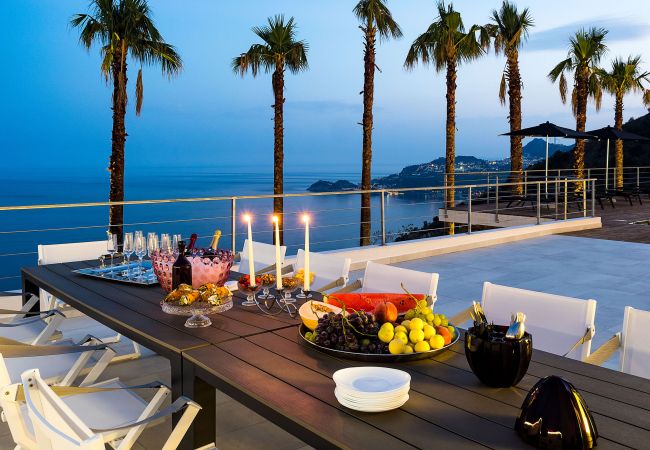 Villa a Letojanni - Villa di lusso con piscina a Taormina, Sicily Villa a Letojanni - Villa di lusso con piscina a Taormina, Sicily