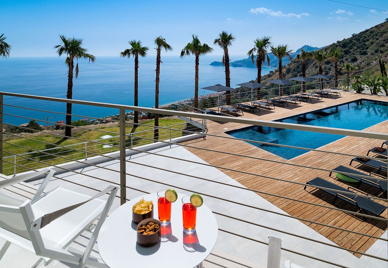 Villa a Letojanni - Villa di lusso con piscina a Taormina, Sicily
