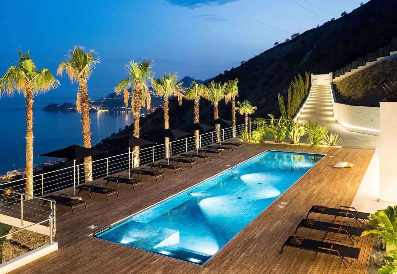 Villa a Letojanni - Villa di lusso con piscina a Taormina, Sicily