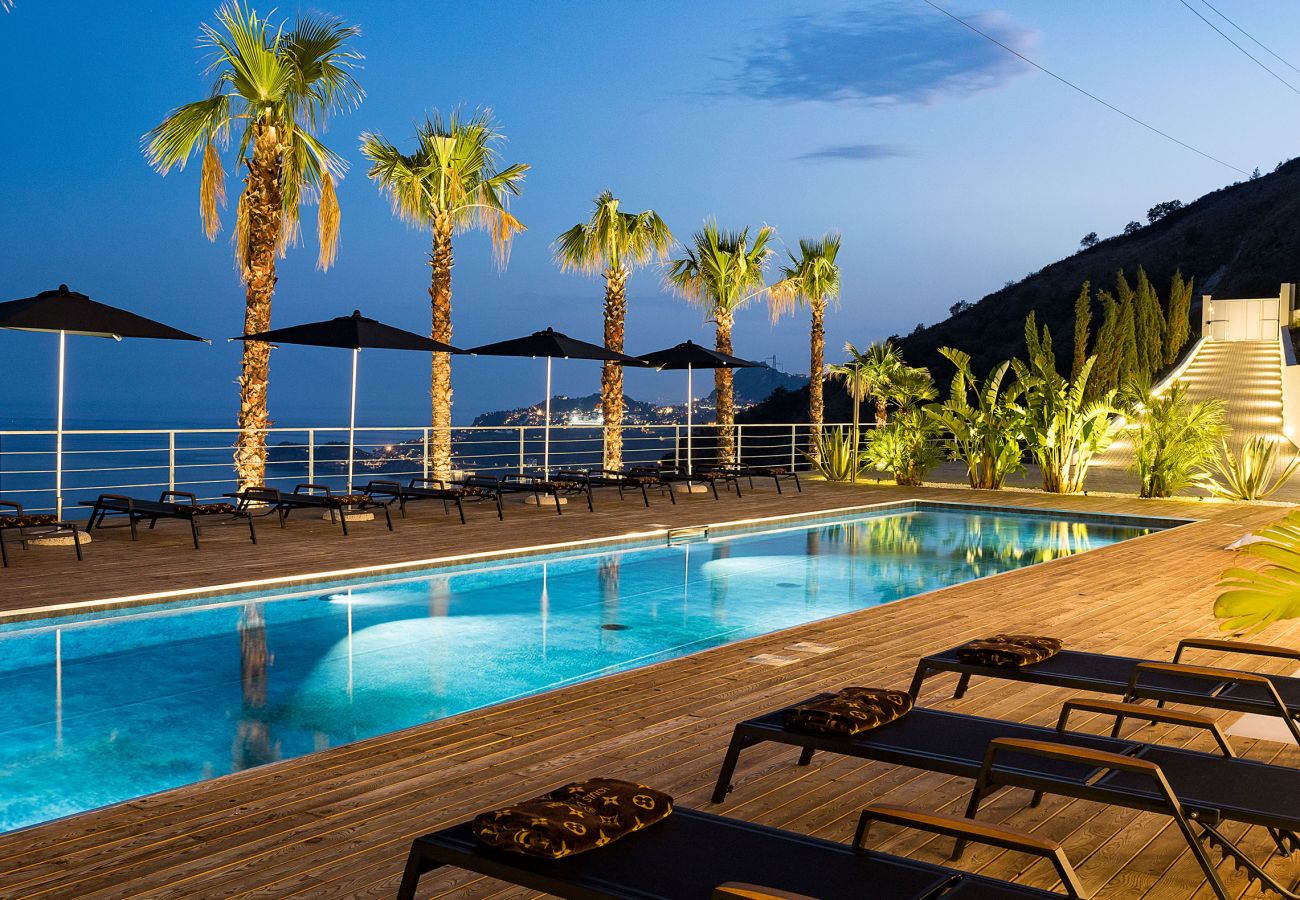 Villa a Letojanni - Villa di lusso con piscina a Taormina, Sicily