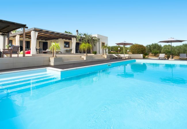 Villa a Noto - Villa di campagna con piscina a Noto, Sicily