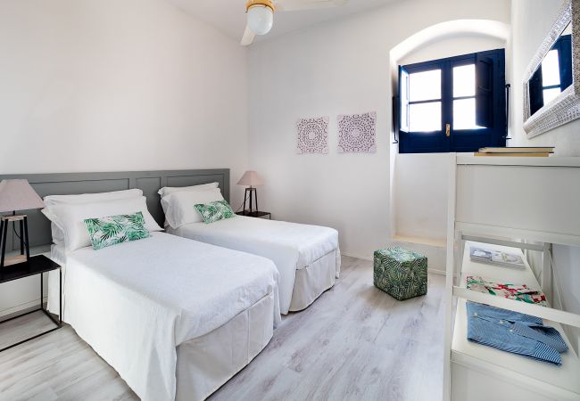 Villa a Ispica - Villa fronte mare a Porto Ulisse, Ispica, Sicily  Villa a Ispica - Villa fronte mare a Porto Ulisse, Ispica, Sicily