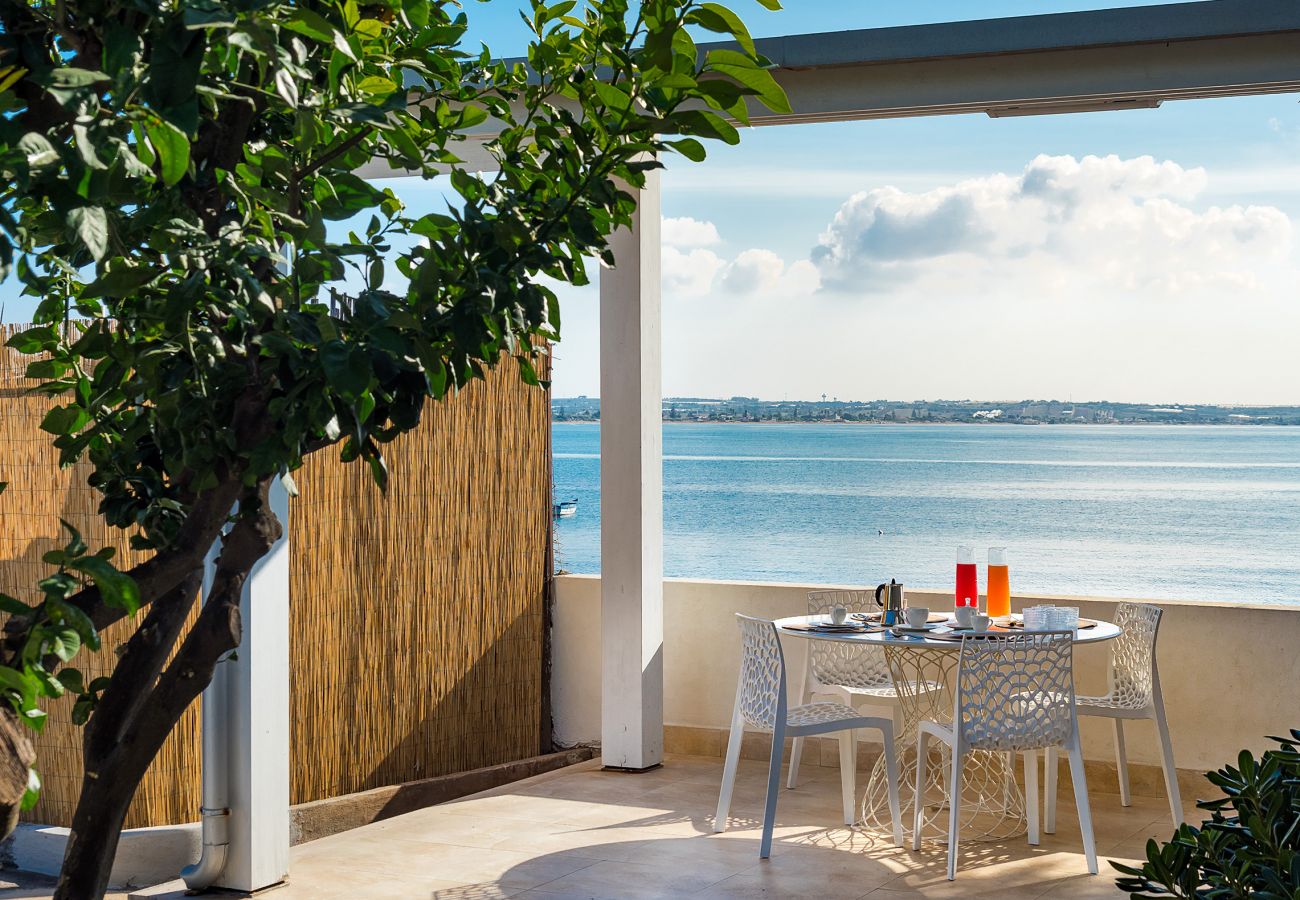 Villa a Ispica - Villa fronte mare a Porto Ulisse, Ispica, Sicily 