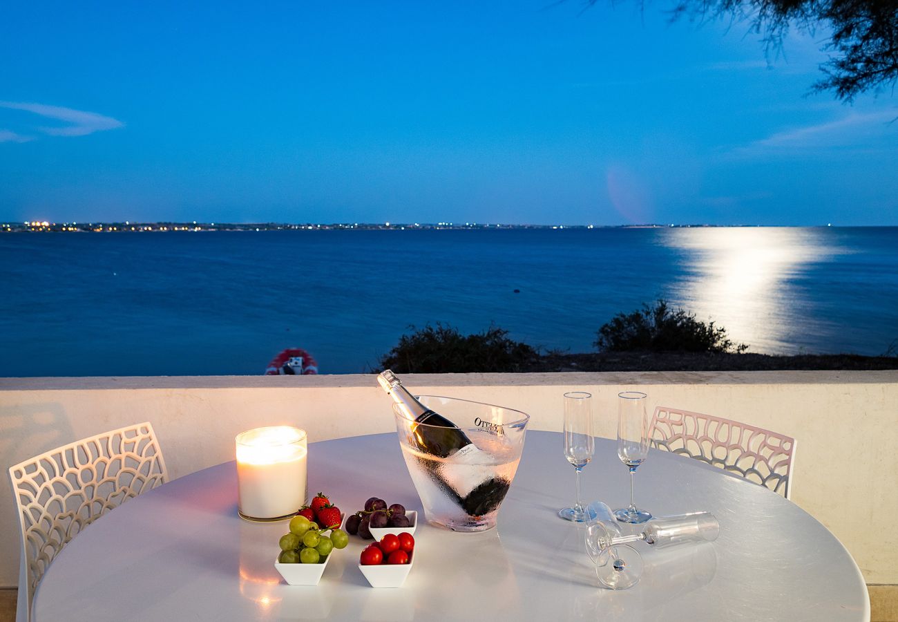 Villa a Ispica - Villa fronte mare a Porto Ulisse, Ispica, Sicily 