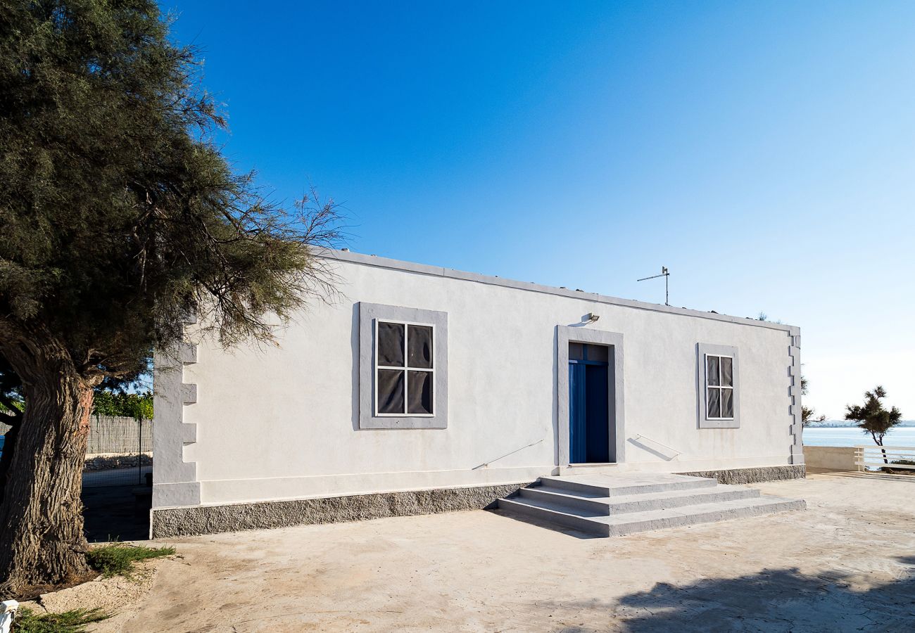 Villa a Ispica - Villa fronte mare a Porto Ulisse, Ispica, Sicily 
