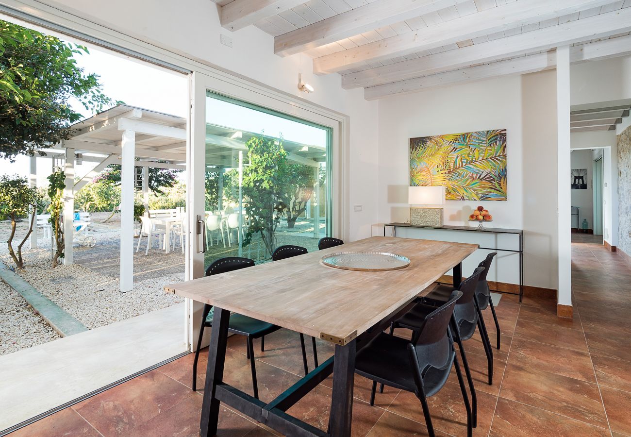 Villa a Ispica - Villa fronte mare a Porto Ulisse, Ispica, Sicily 