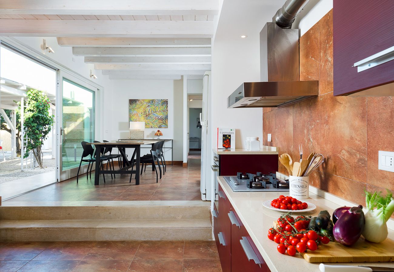 Villa a Ispica - Villa fronte mare a Porto Ulisse, Ispica, Sicily 