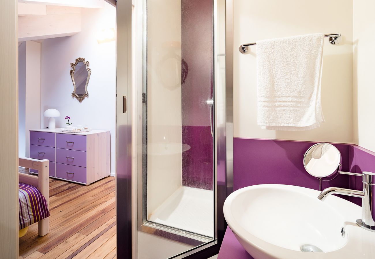Villa a Zafferana Etnea - Villa con piscina, wellness e campo da calcetto privati - 8 pax