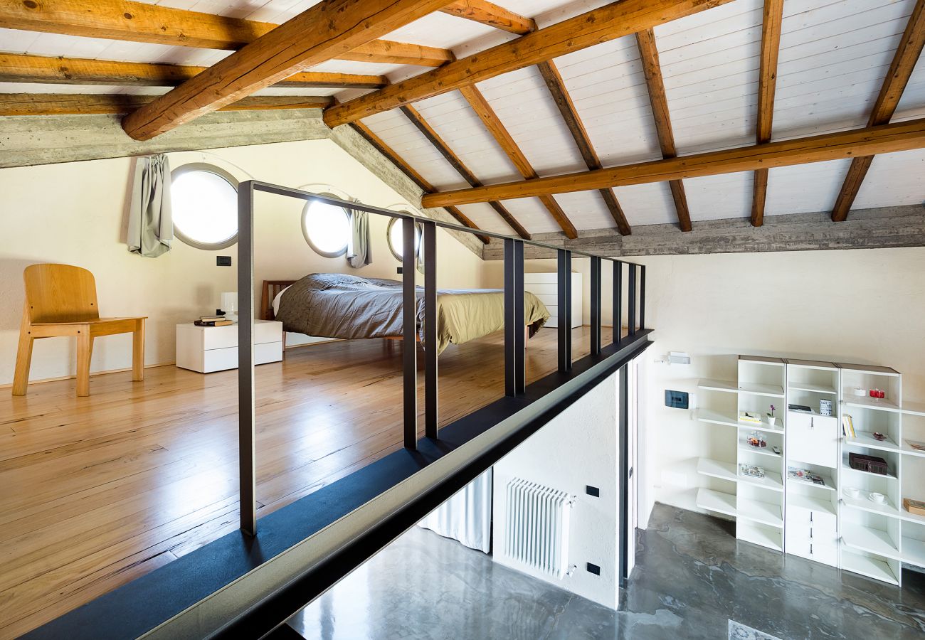 Villa a Zafferana Etnea - Villa con piscina, wellness e campo da calcetto privati - 8 pax