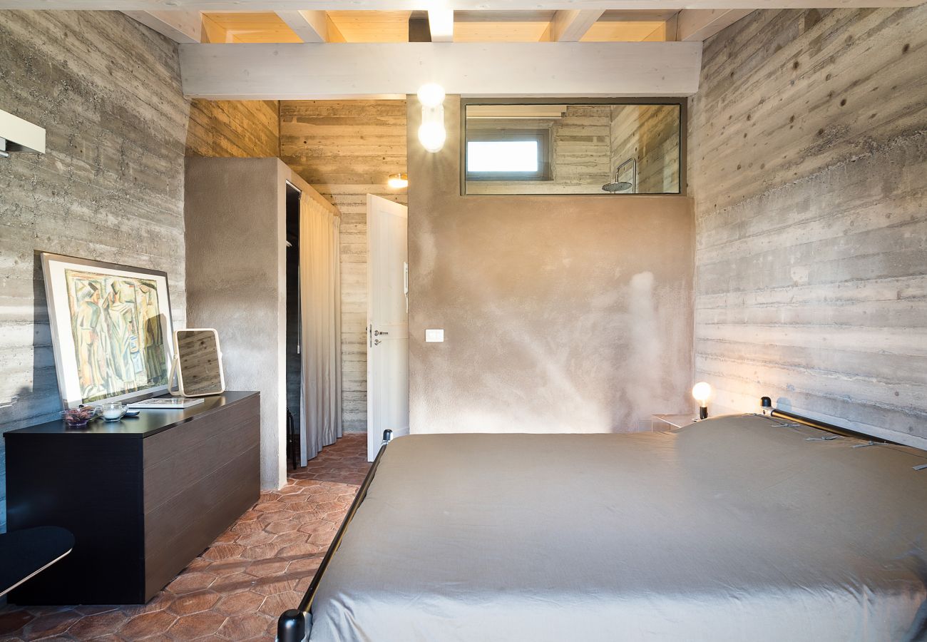 Villa a Zafferana Etnea - Villa con piscina, wellness e campo da calcetto privati - 8 pax