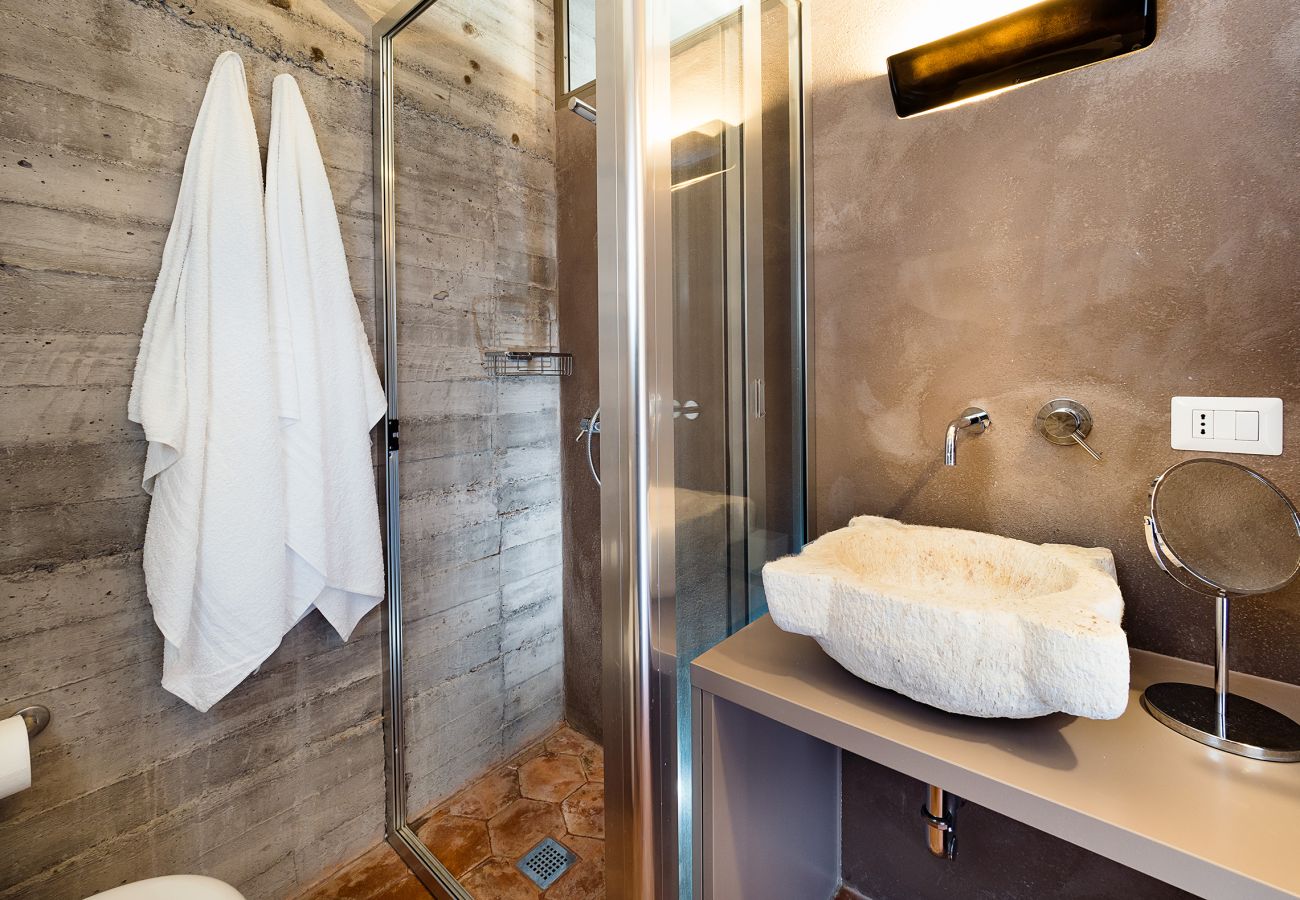 Villa a Zafferana Etnea - Villa con piscina, wellness e campo da calcetto privati - 8 pax