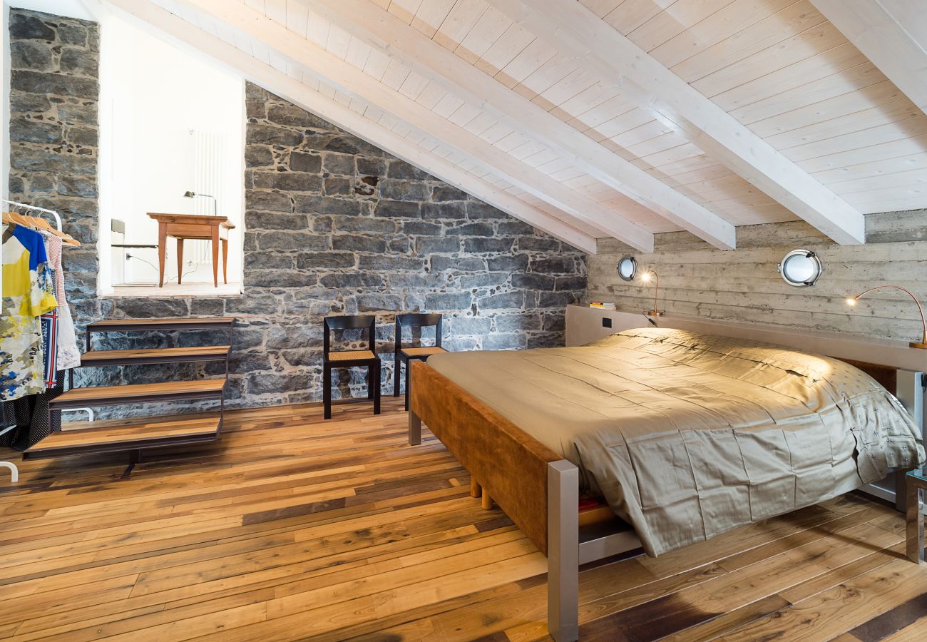 Villa a Zafferana Etnea - Villa con piscina, wellness e campo da calcetto privati - 8 pax