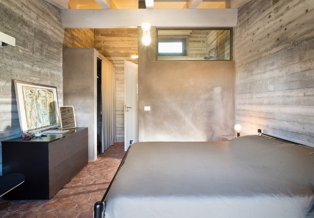 Villa a Zafferana Etnea - Villa con piscina, wellness e campo da calcetto privati - 8 pax