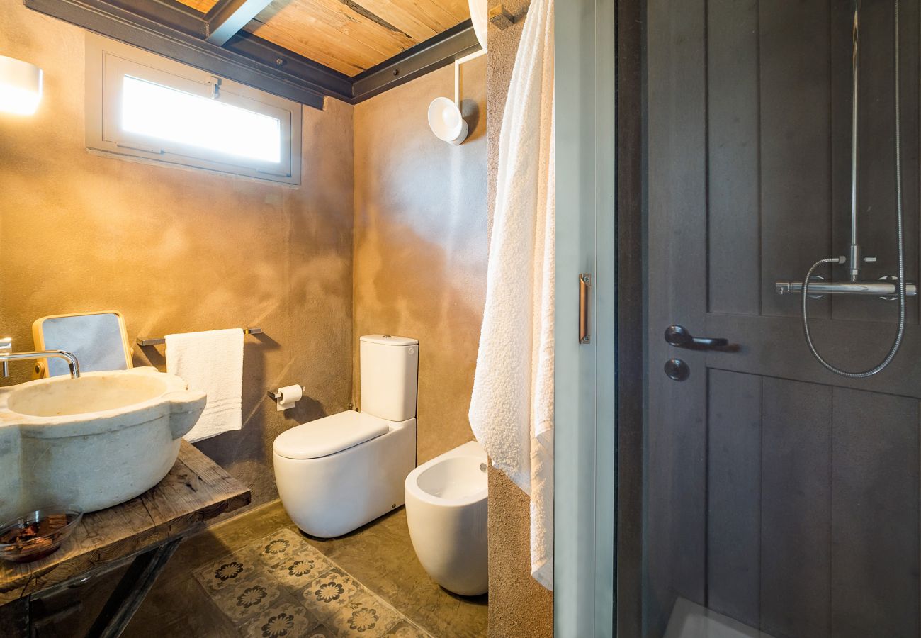 Villa a Zafferana Etnea - Villa con piscina, wellness e campo da calcetto privati - 8 pax