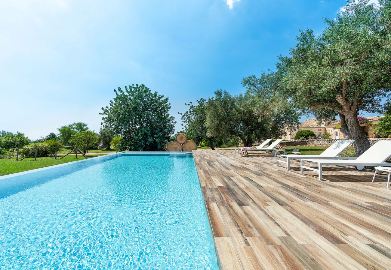 Villa a Scicli - Villa esclusiva con piscina, cucina esterna, Scicli, Sicilia - 12 pax