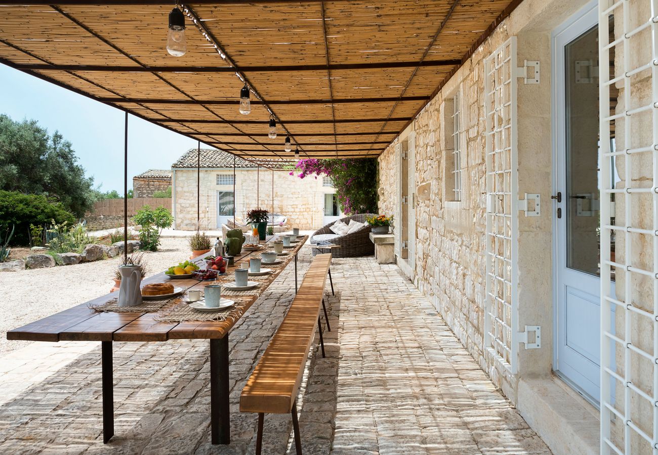Villa a Scicli - Villa esclusiva con piscina, cucina esterna, Scicli, Sicilia - 12 pax