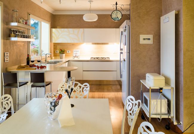 Villa a Taormina - Villa con piscina e vista mare, vicino Taormina, Sicily Villa a Taormina - Villa con piscina e vista mare, vicino Taormina, Sicily