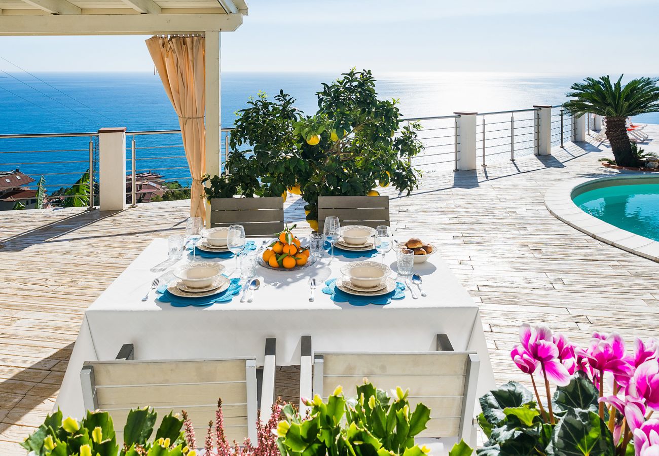 Villa a Taormina - Villa con vista strepitosa a Taormina, Sicily