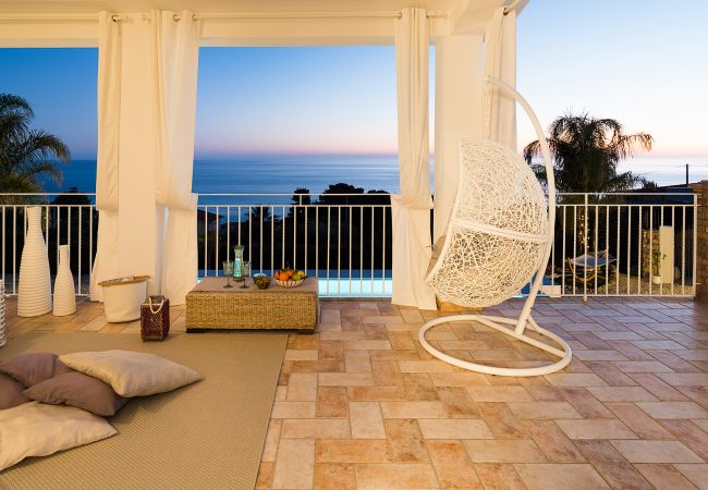 Villa a Licata - Villa di lusso al mare con piscina Villa a Licata - Villa di lusso al mare con piscina