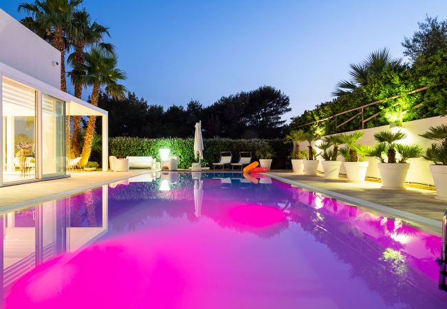 Villa a Custonaci - Esclusiva villa al mare con piscina privata, Cornino, Sicilia