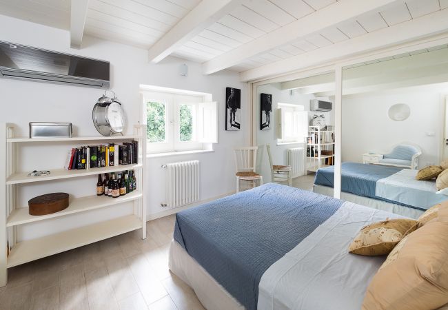 Villa a Marsala - Villa esclusiva con piscina, cucina esterna, a Marsala, Sicilia - 9 pax Villa a Marsala - Villa esclusiva con piscina, cucina esterna, a Marsala, Sicilia - 9 pax