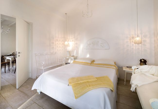 Villa a Marsala - Villa esclusiva con piscina, cucina esterna, a Marsala, Sicilia - 9 pax Villa a Marsala - Villa esclusiva con piscina, cucina esterna, a Marsala, Sicilia - 9 pax