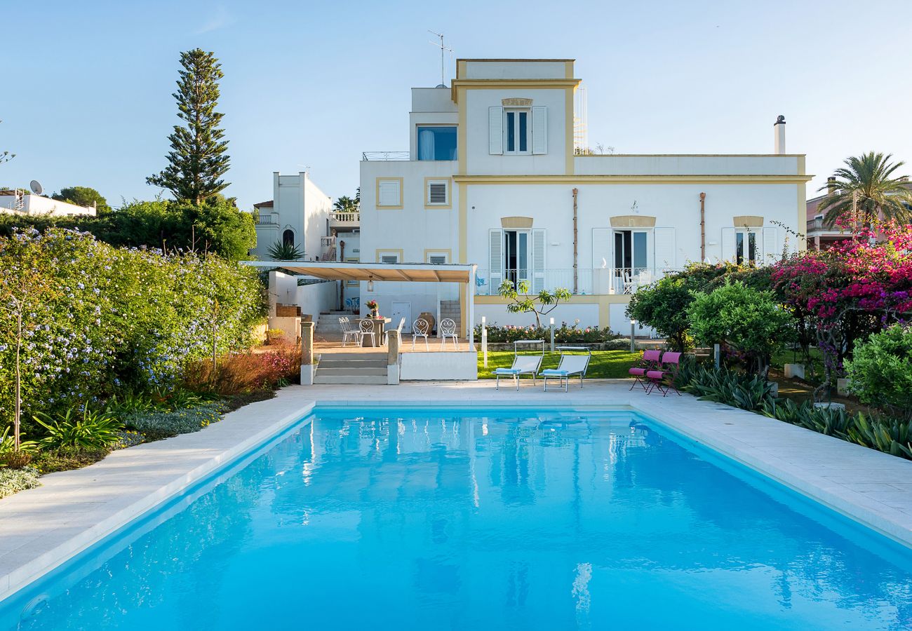 Villa a Marsala - Villa esclusiva con piscina, cucina esterna, a Marsala, Sicilia - 9 pax