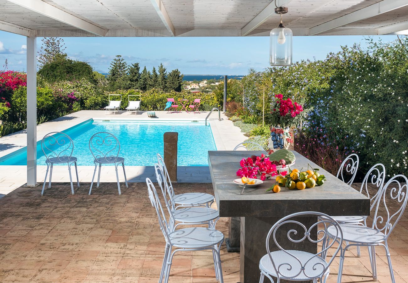 Villa a Marsala - Villa esclusiva con piscina, cucina esterna, a Marsala, Sicilia - 9 pax