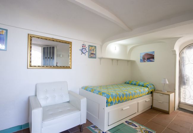 Villa a Praiano - Villa Albatros - Villa panoramica ideale per grandi gruppi Villa a Praiano - Villa Albatros - Villa panoramica ideale per grandi gruppi