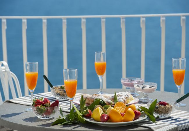 Appartamento a Conca dei Marini - Casa Giovannina - affascinante casa di pescatori con vista mozzafiato Appartamento a Conca dei Marini - Casa Giovannina - affascinante casa di pescatori con vista mozzafiato