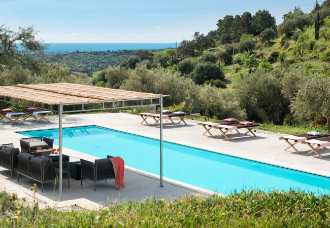 Villa a Avola - Lussuosa villa con piscina privata nei dintorni di Noto, Sicilia -9pax Villa a Avola - Lussuosa villa con piscina privata nei dintorni di Noto, Sicilia -9pax