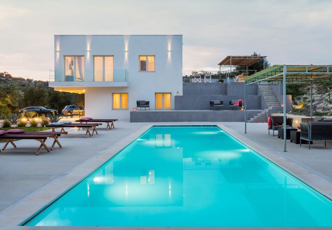 Villa a Avola - Lussuosa villa con piscina privata nei dintorni di Noto, Sicilia -9pax Villa a Avola - Lussuosa villa con piscina privata nei dintorni di Noto, Sicilia -9pax
