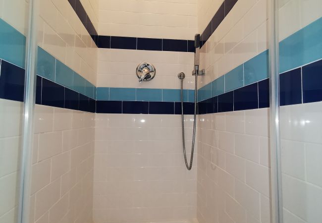 Villa a Bolsena - Villa direttamente sul lago -Villa Clara per 12 persone  Villa a Bolsena - Villa direttamente sul lago -Villa Clara per 12 persone