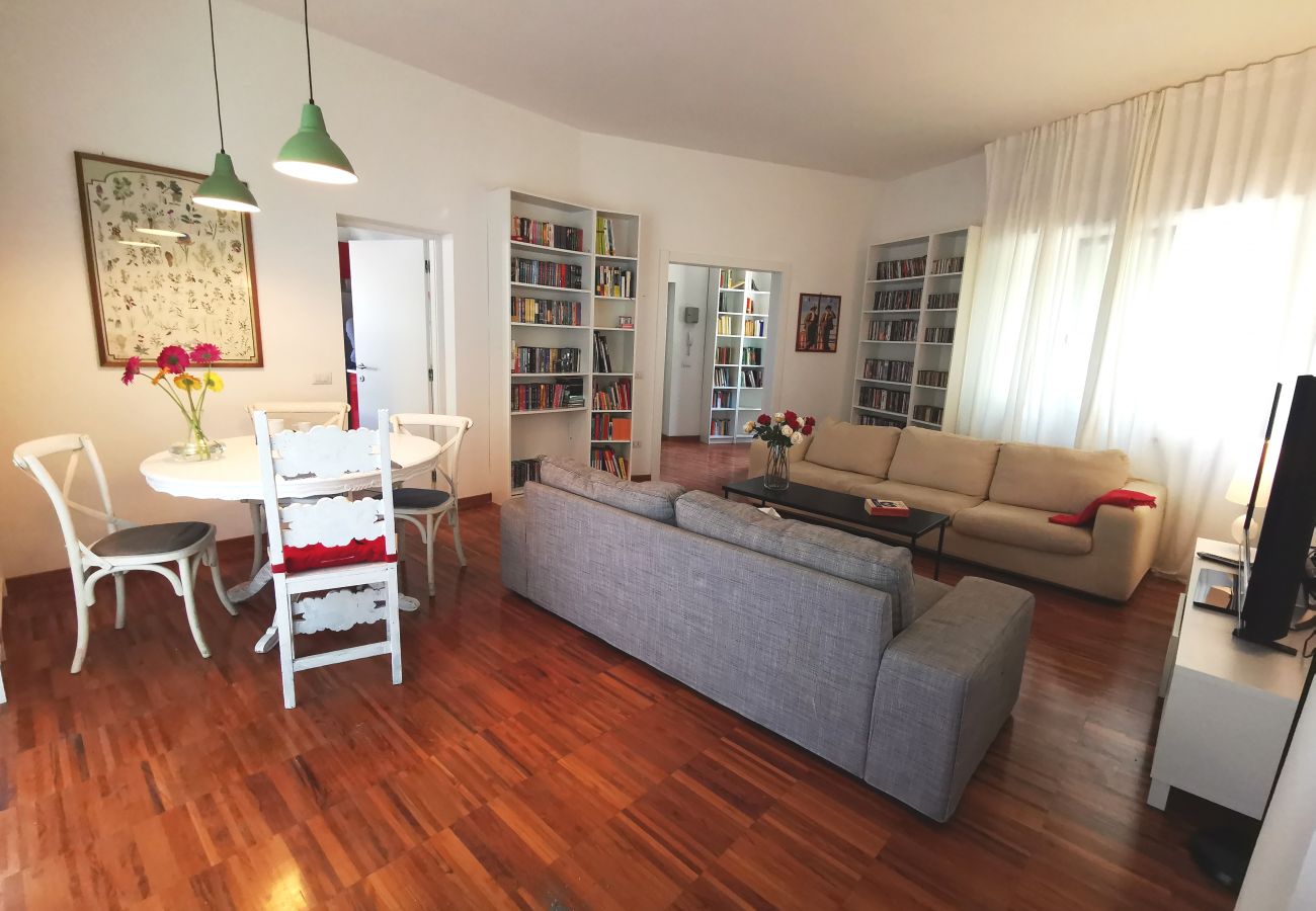 Villa a Bolsena - Villa direttamente sul lago -Villa Clara per 12 persone 