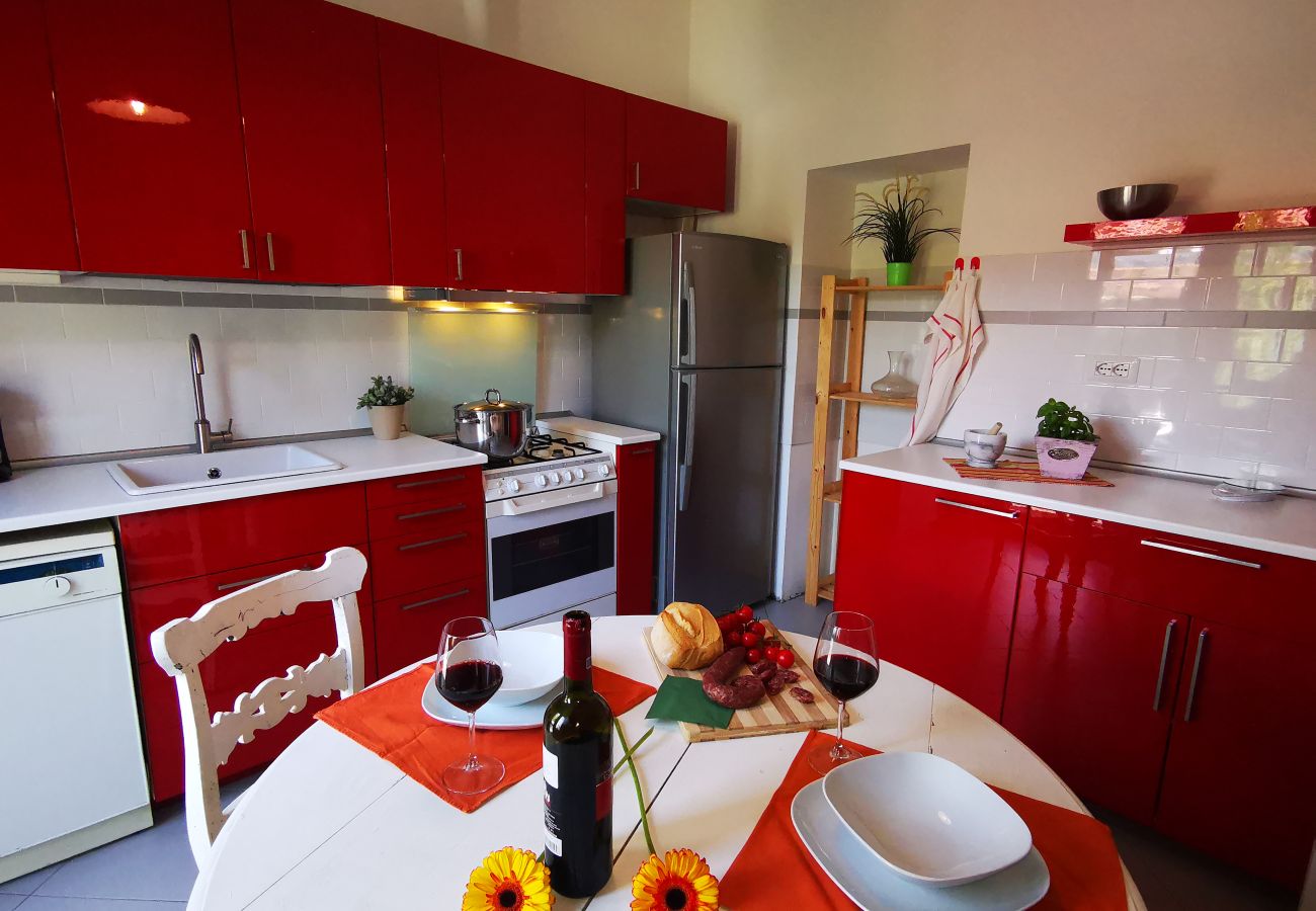 Villa a Bolsena - Villa direttamente sul lago -Villa Clara per 12 persone 
