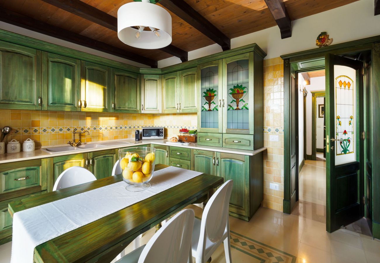 Villa a Fontane Bianche - Villa con piscina, 300 metri dal mare di Fontane Bianche Villa a Fontane Bianche - Villa con piscina, 300 metri dal mare di Fontane Bianche