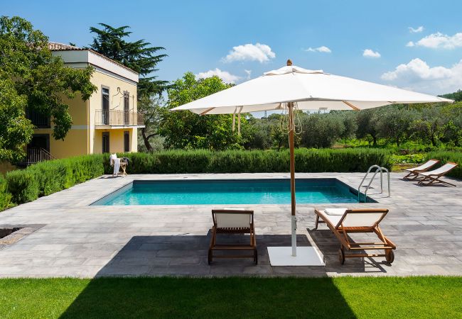 Villa a Randazzo - Villa di charme con piscina a Randazzo, Sicilia - 10 pax Villa a Randazzo - Villa di charme con piscina a Randazzo, Sicilia - 10 pax