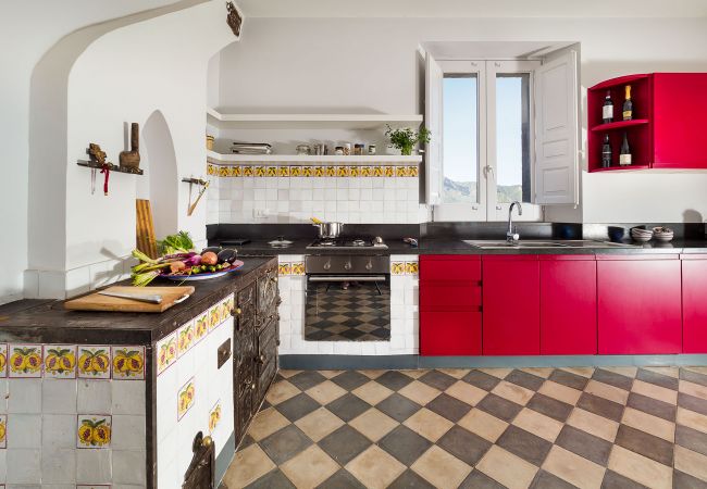 Villa a Randazzo - Villa di charme con piscina a Randazzo, Sicilia - 10 pax Villa a Randazzo - Villa di charme con piscina a Randazzo, Sicilia - 10 pax