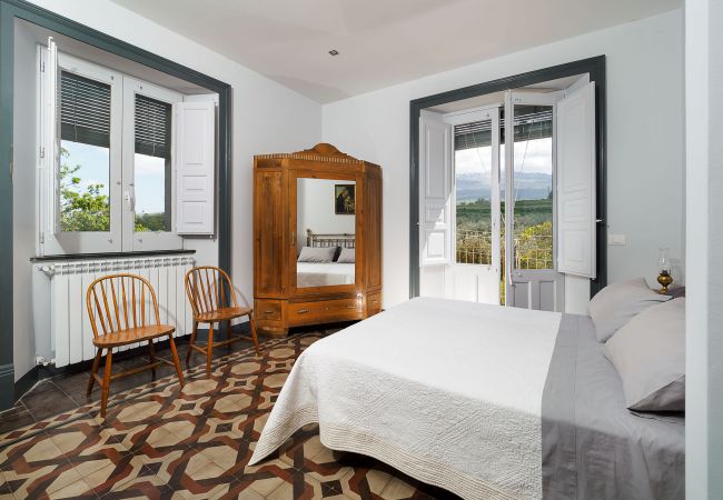 Villa a Randazzo - Villa di charme con piscina a Randazzo, Sicilia - 10 pax Villa a Randazzo - Villa di charme con piscina a Randazzo, Sicilia - 10 pax