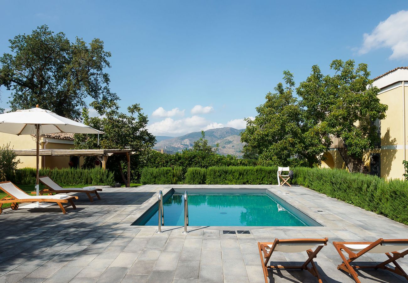 Villa a Randazzo - Villa di charme con piscina a Randazzo, Sicilia - 10 pax