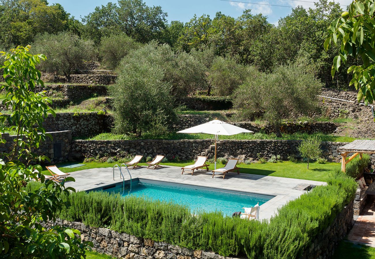 Villa a Randazzo - Villa di charme con piscina a Randazzo, Sicilia - 10 pax