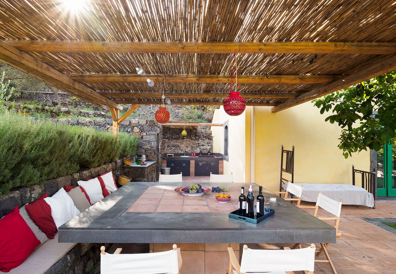 Villa a Randazzo - Villa di charme con piscina a Randazzo, Sicilia - 10 pax