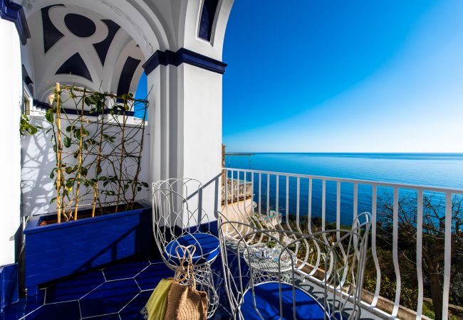Villa a Positano - Villa Lepanto - Splendida vista mare su Positano Villa a Positano - Villa Lepanto - Splendida vista mare su Positano