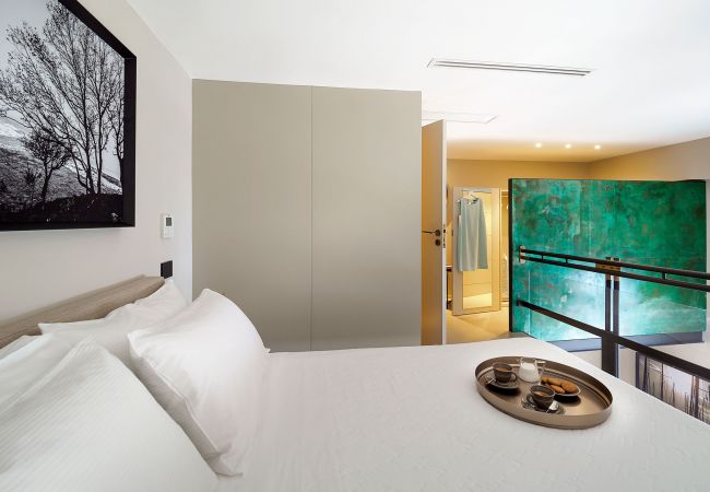 Appartamento a Taormina - Appartamento con terrazza e Jacuzzi fronte mare, Taormina, Sicilia Appartamento a Taormina - Appartamento con terrazza e Jacuzzi fronte mare, Taormina, Sicilia