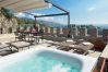 Appartamento a Taormina - Appartamento con terrazza e Jacuzzi fronte mare, Taormina, Sicilia Appartamento a Taormina - Appartamento con terrazza e Jacuzzi fronte mare, Taormina, Sicilia
