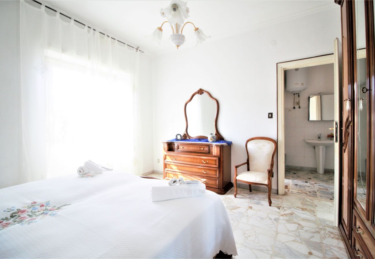 Appartamento a Sperlonga - Appartamento con terrazzo vista mare