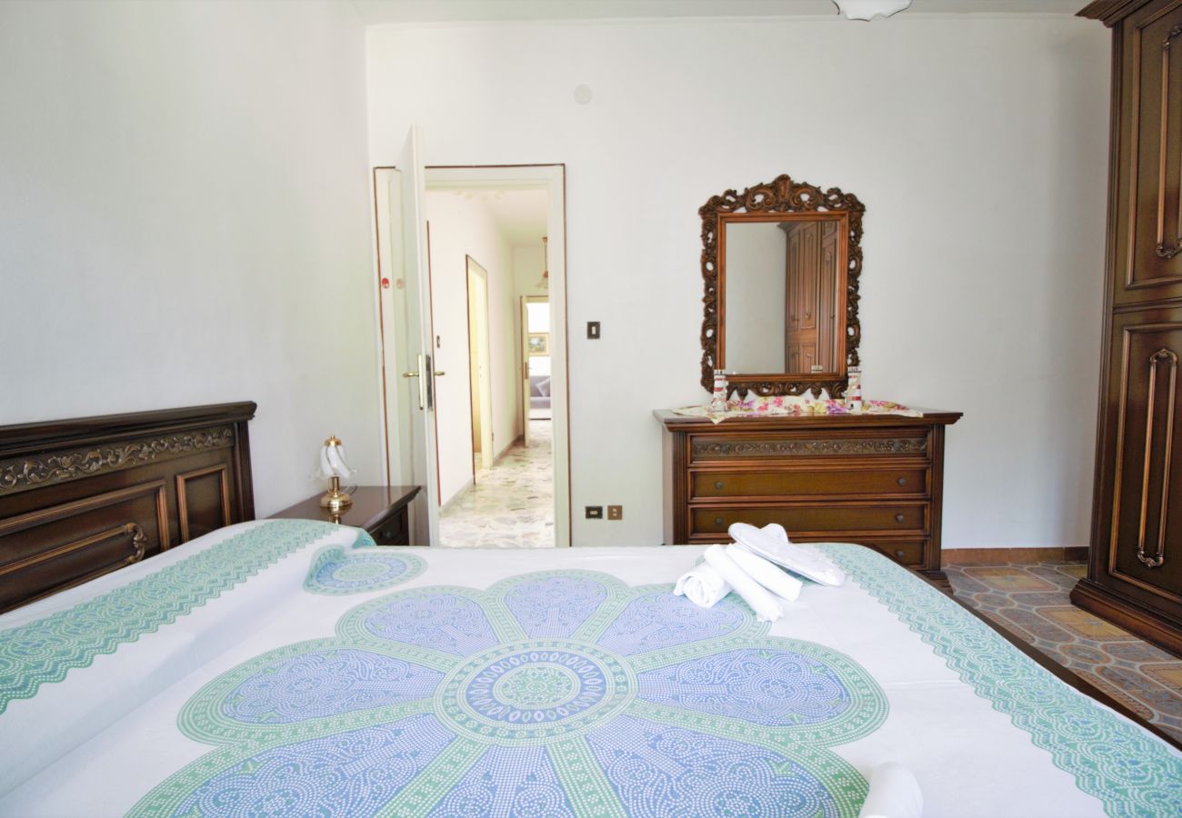 Appartamento a Sperlonga - Appartamento con terrazzo vista mare